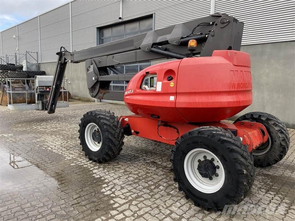 Manitou 200ATJ RC Plataforma de trabajo articulada