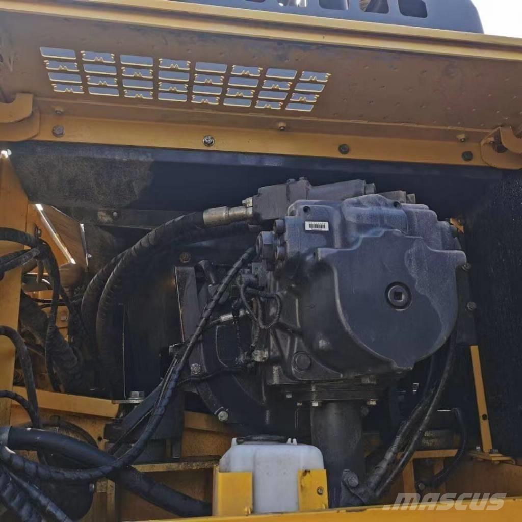 Komatsu 450LC-8 Excavadoras de cadenas