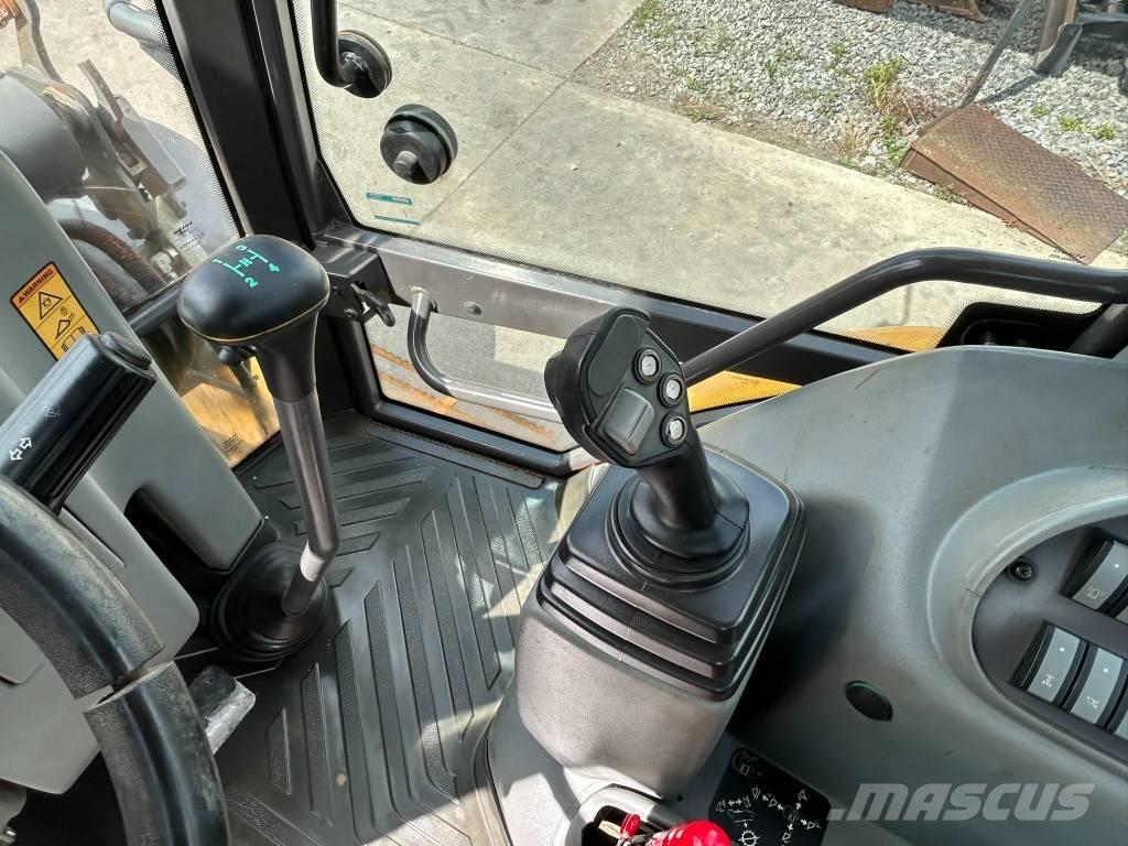 Volvo BL 71 Retrocargadoras