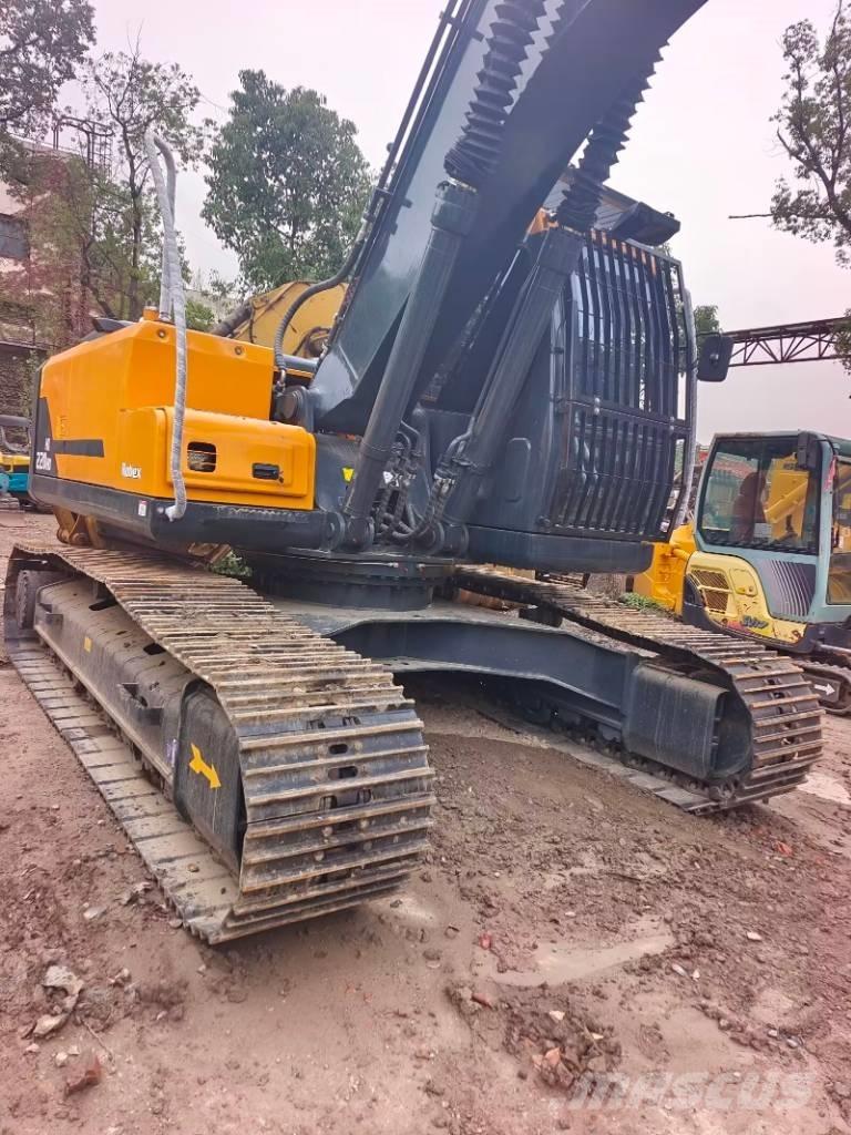 Hyundai HX 220 HD Excavadoras de cadenas
