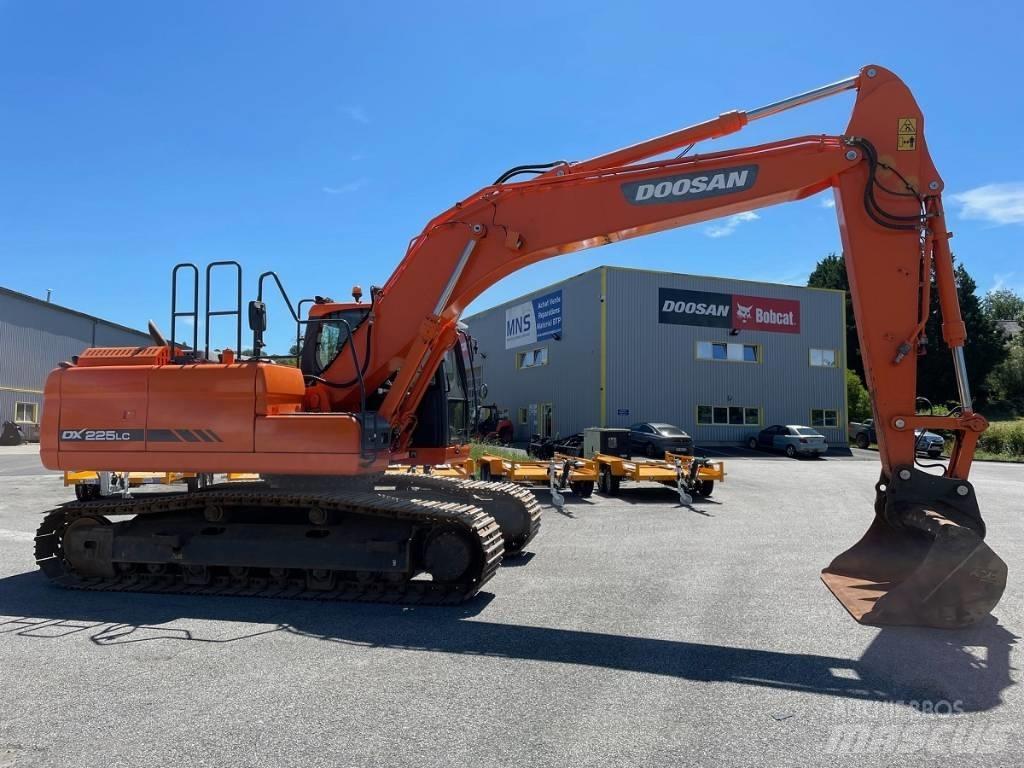 Doosan DX 225 LC-3 Excavadoras de cadenas
