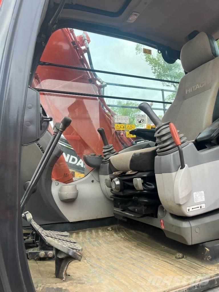 Hitachi 130 Excavadoras de cadenas