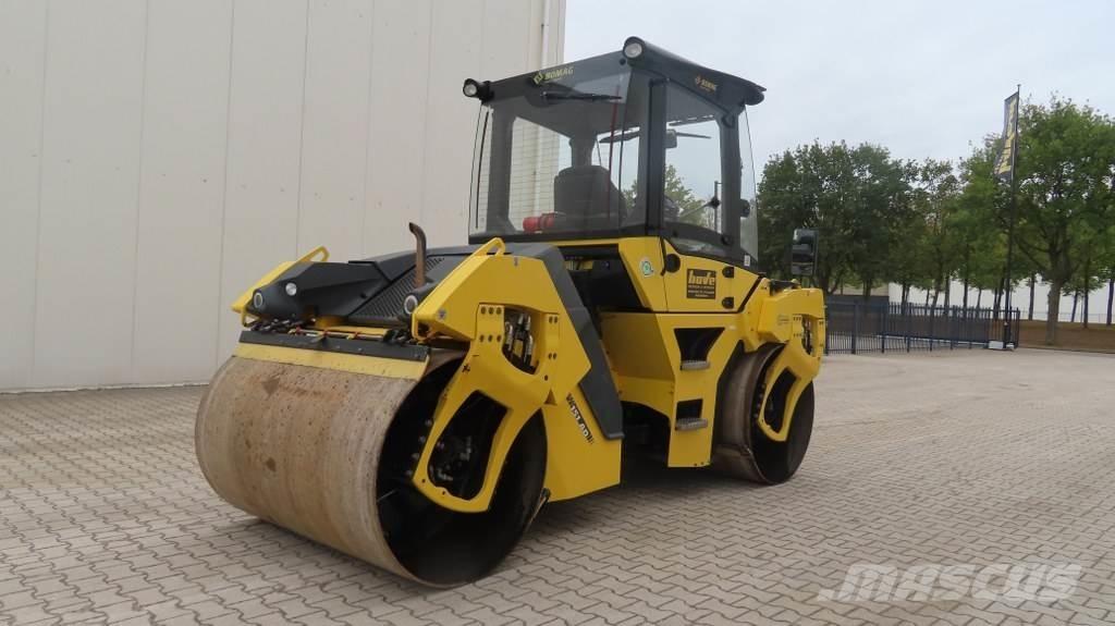 Bomag BW151 AD-5 Rodillos de doble tambor
