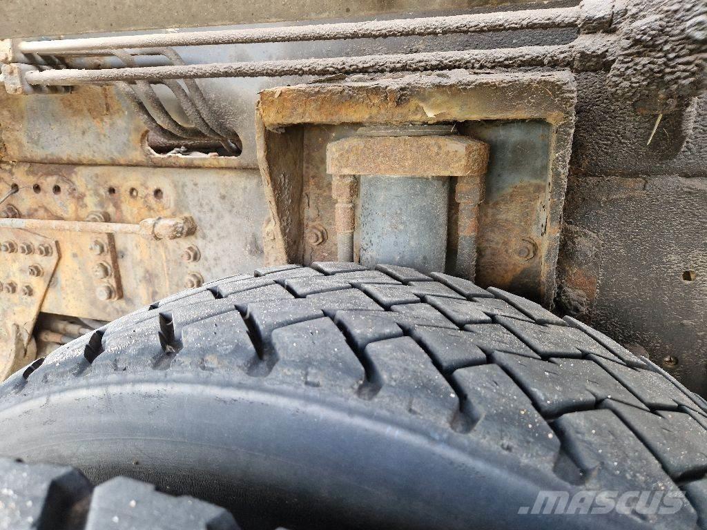 Ginaf M 3232-S Camiones polibrazo