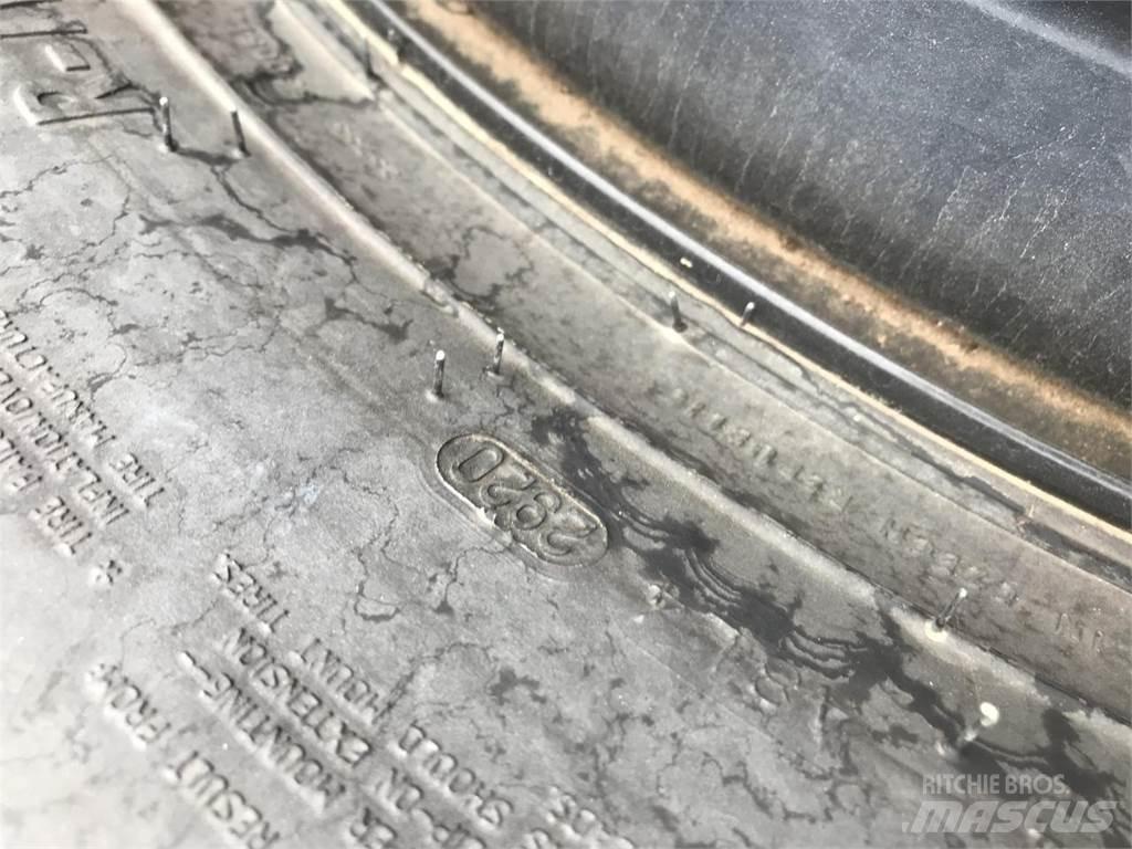 Mitas 600/65R34 Neumáticos, ruedas y llantas