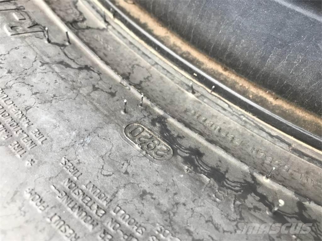 Mitas 600/65R34 Neumáticos, ruedas y llantas