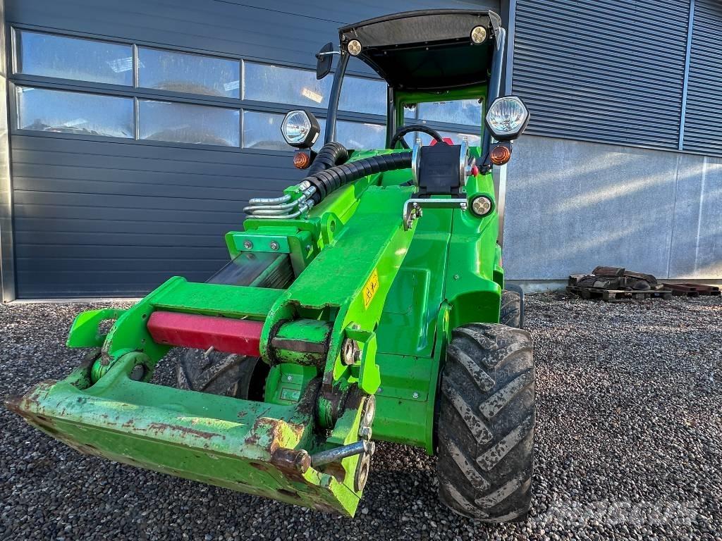 Avant 528 Cargadoras multifunción