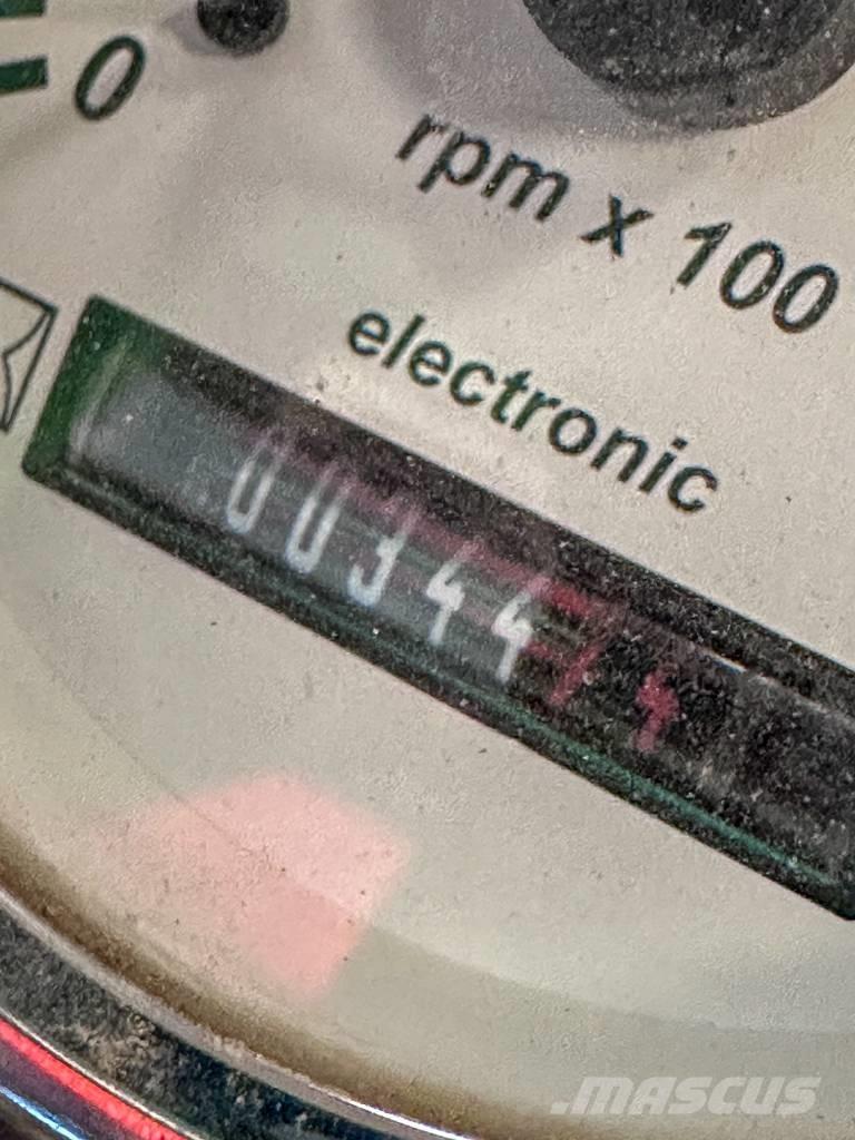 Avant 528 Cargadoras multifunción