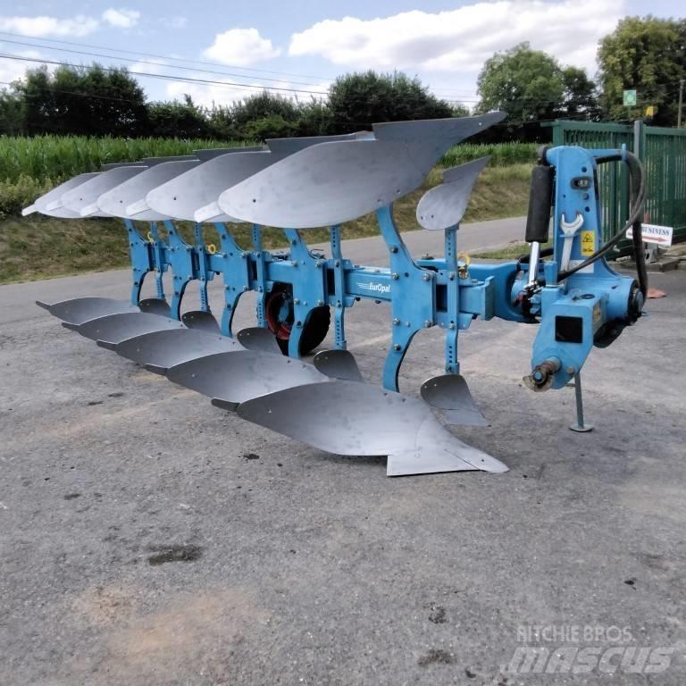 Lemken EurOpal 8 Arados reversibles suspendidos