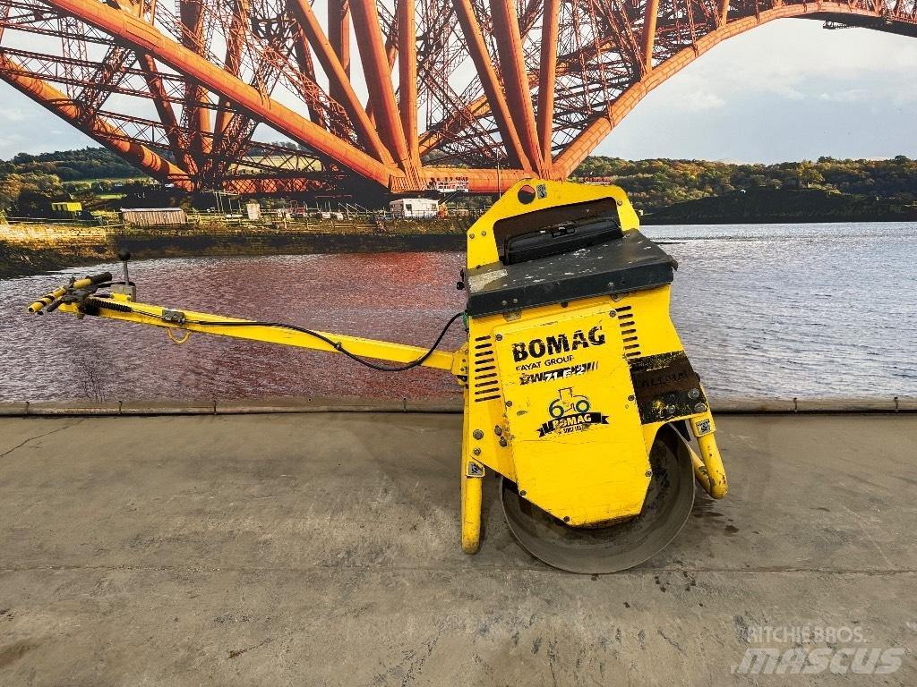 Bomag BW 71 E-2 Rodillos de un solo tambor