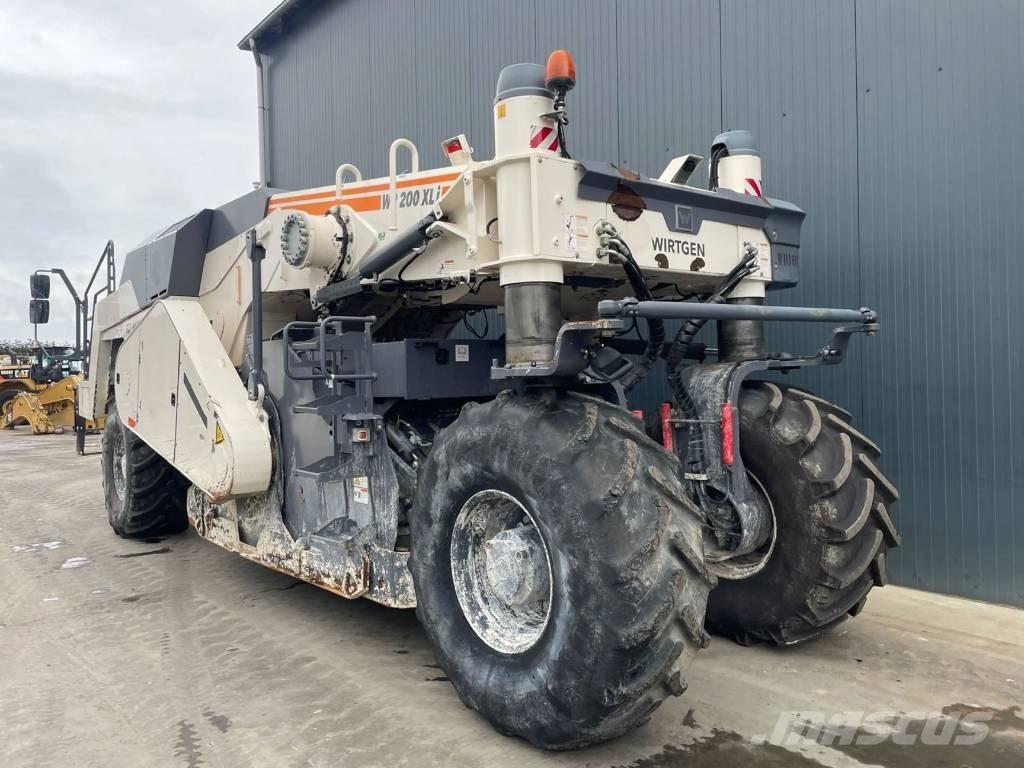 Wirtgen WR200XLi Compactadores de suelo