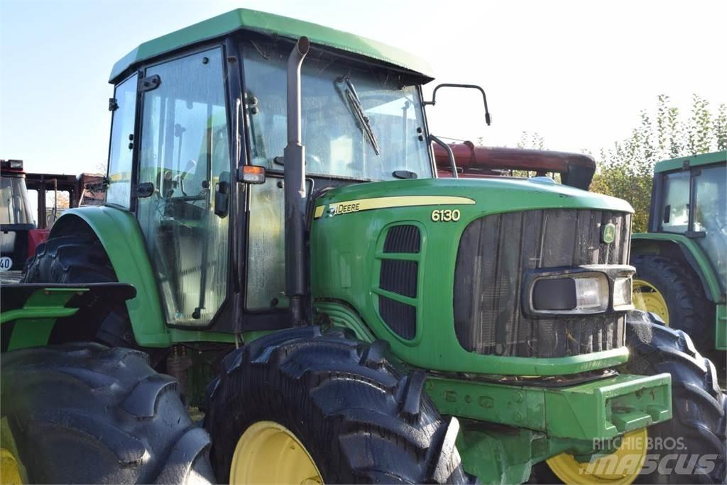John Deere 6130 Tractores