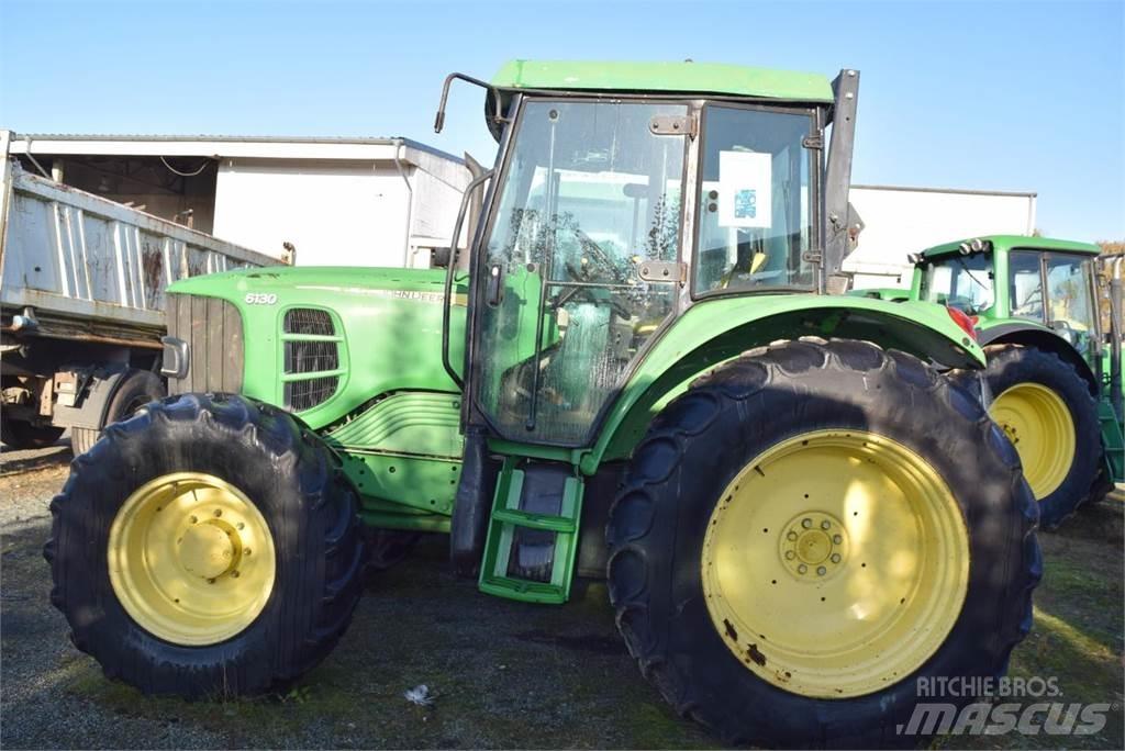 John Deere 6130 Tractores
