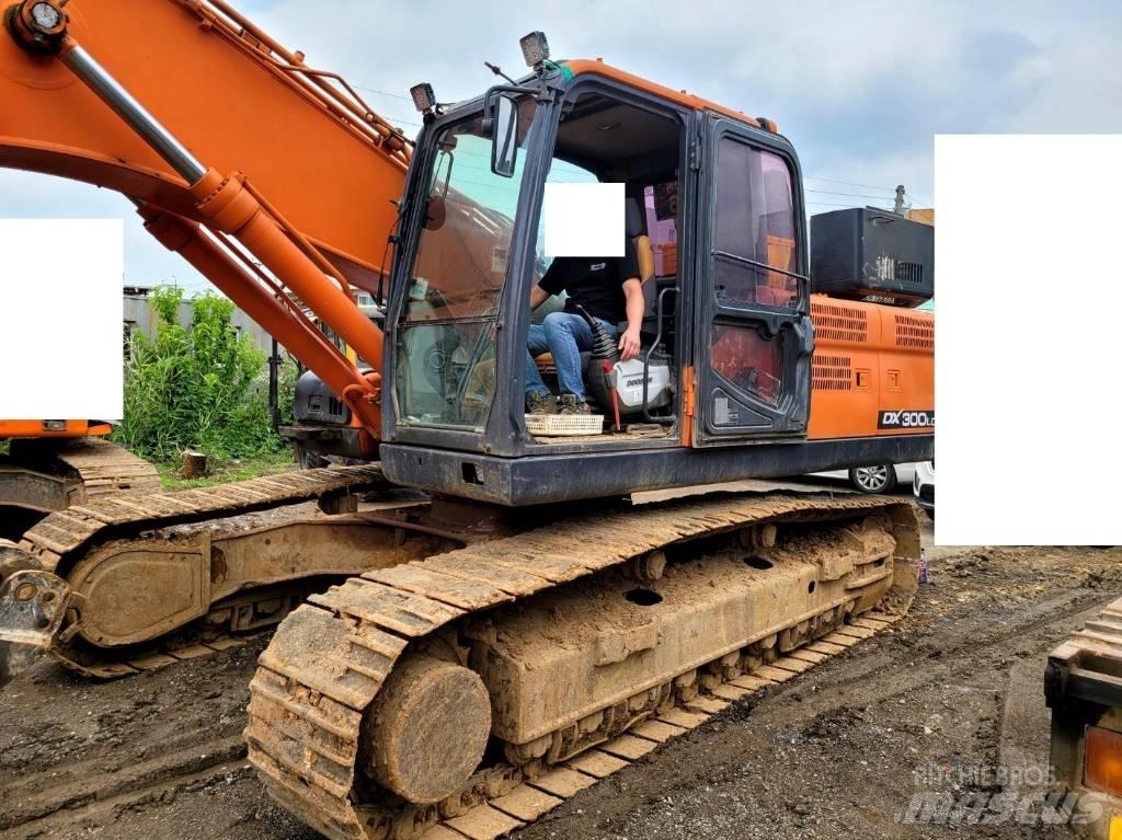 Doosan DX 300 LCA Excavadoras de cadenas