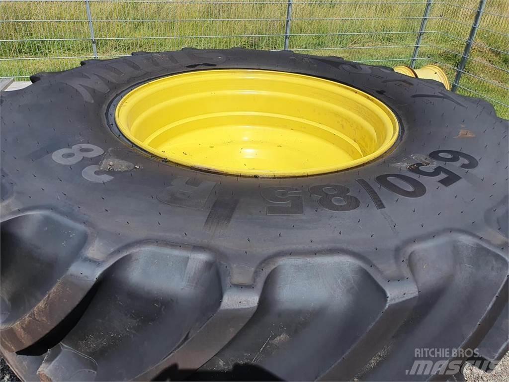 Mitas 650/85R38 x2 Neumáticos, ruedas y llantas