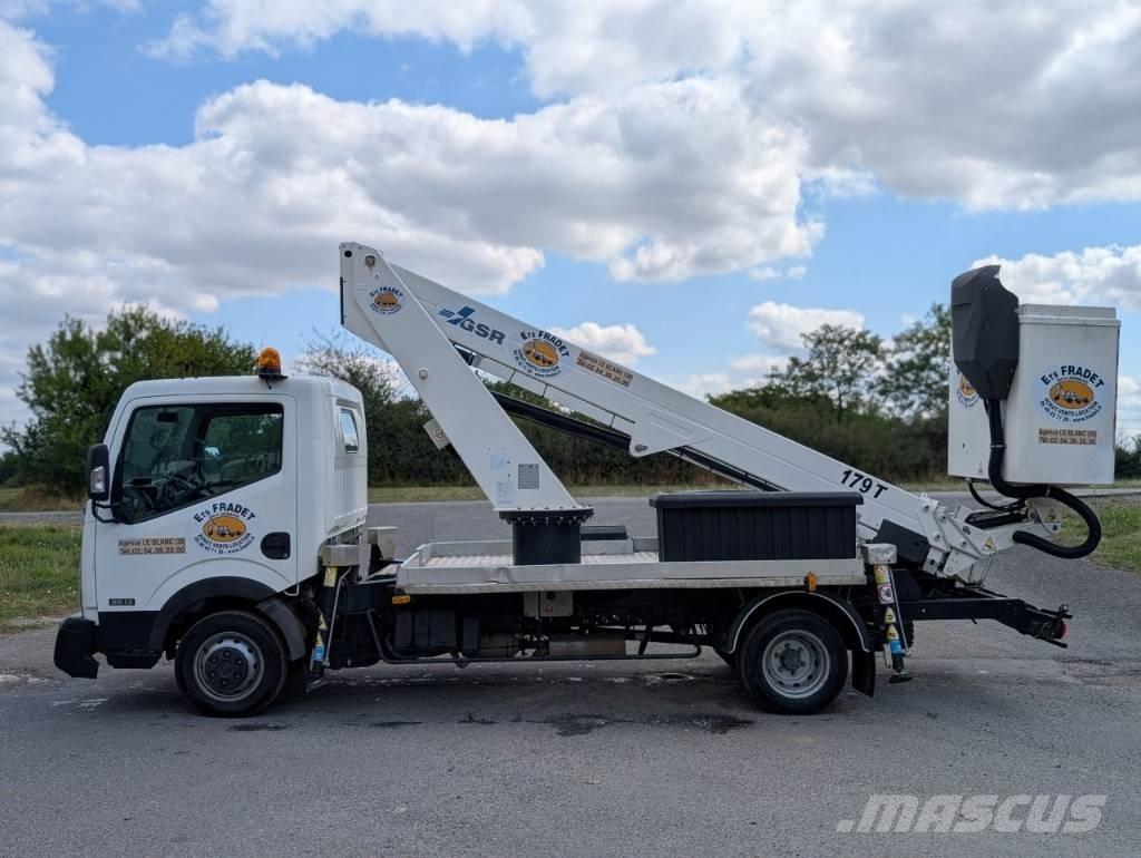 Nissan NT400 Plataformas sobre camión