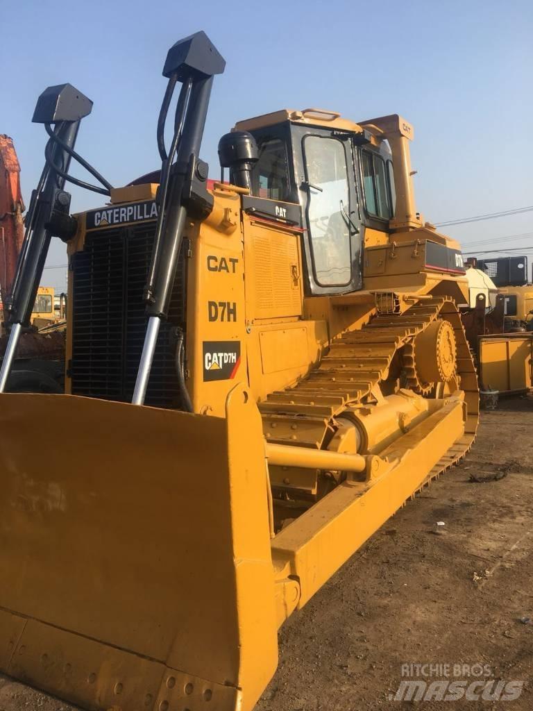 CAT D7H Buldozer sobre oruga