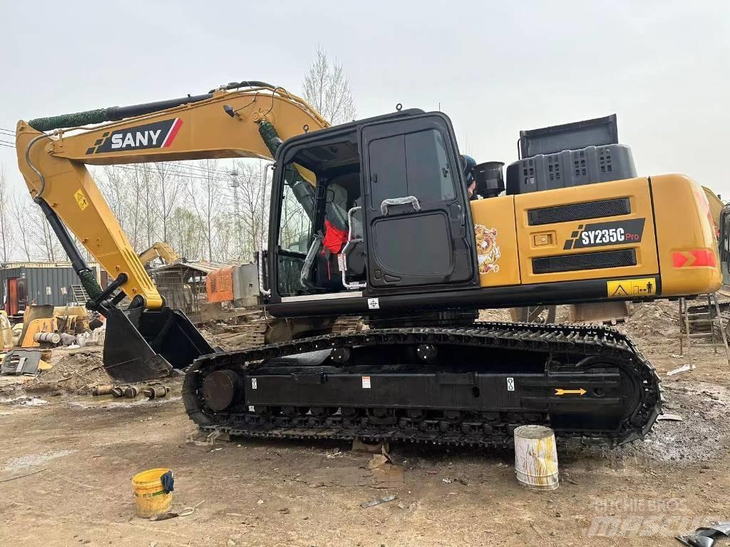 Sany SY 235 C Excavadoras de cadenas
