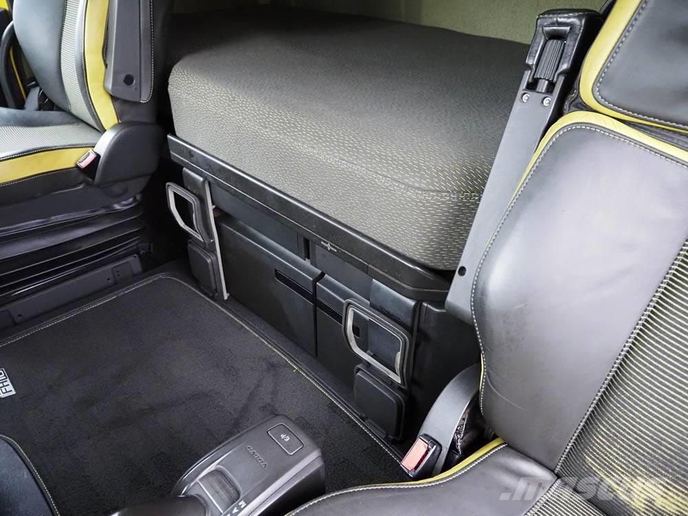 Volvo FH 16 Camiones volquete para virutas de madera