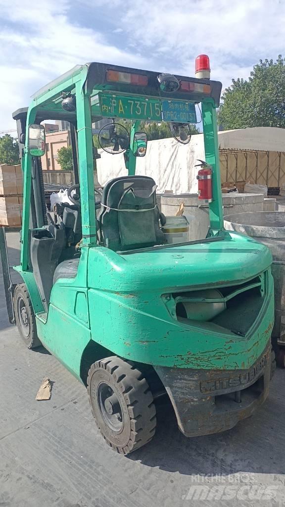 Mitsubishi FD 25 Carretillas diesel