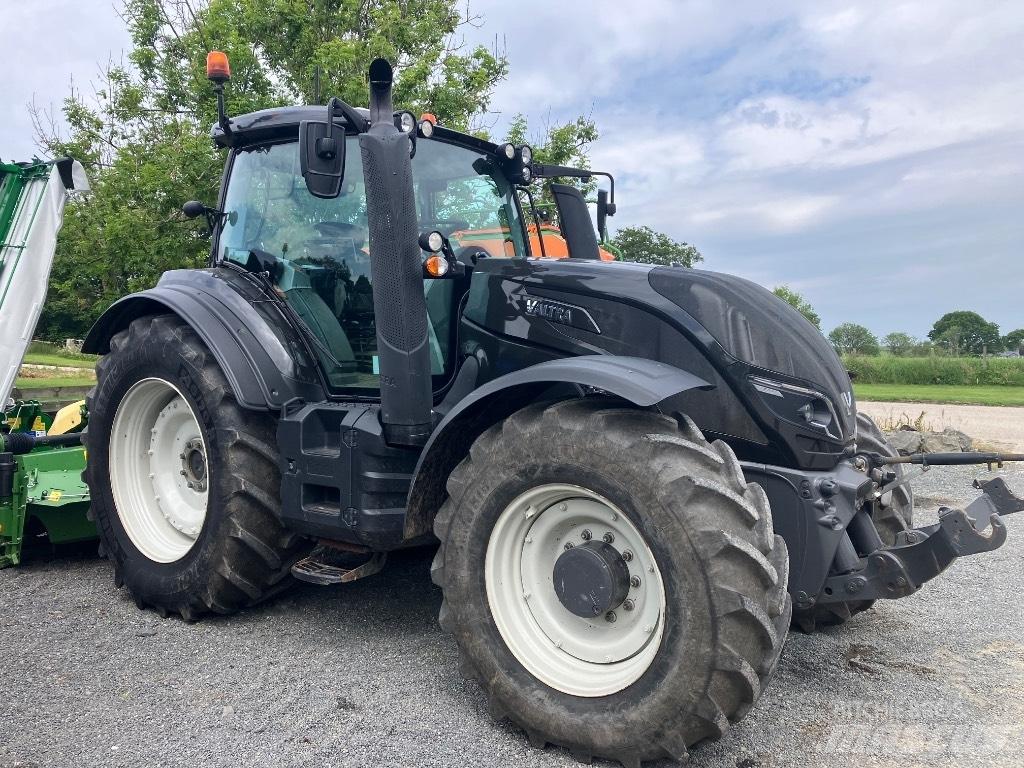 Valtra T 154 V Tractores