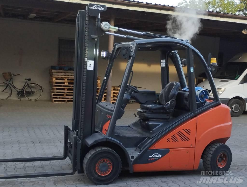 Linde H 25 T - 02 Carretillas LPG