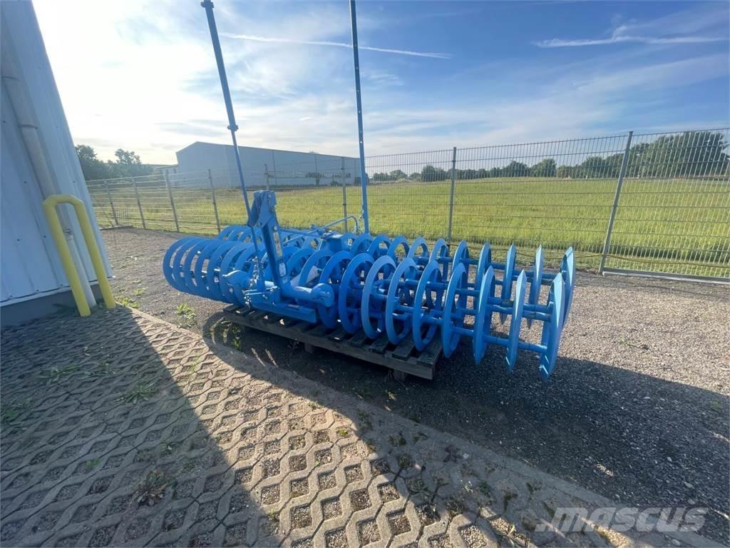 Lemken Diamant 16 Arados reversibles suspendidos