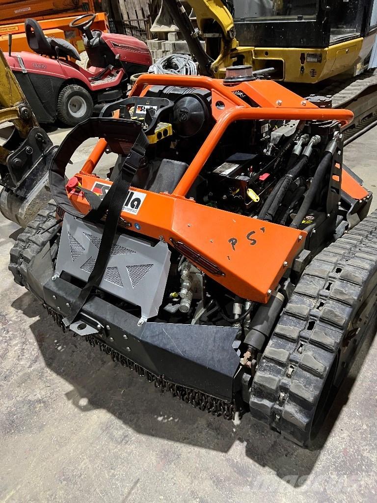  Stella URUS 100 Robot corta-césped