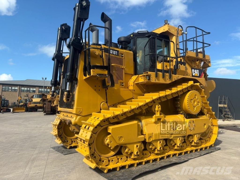 CAT D 10 T 2 Buldozer sobre oruga