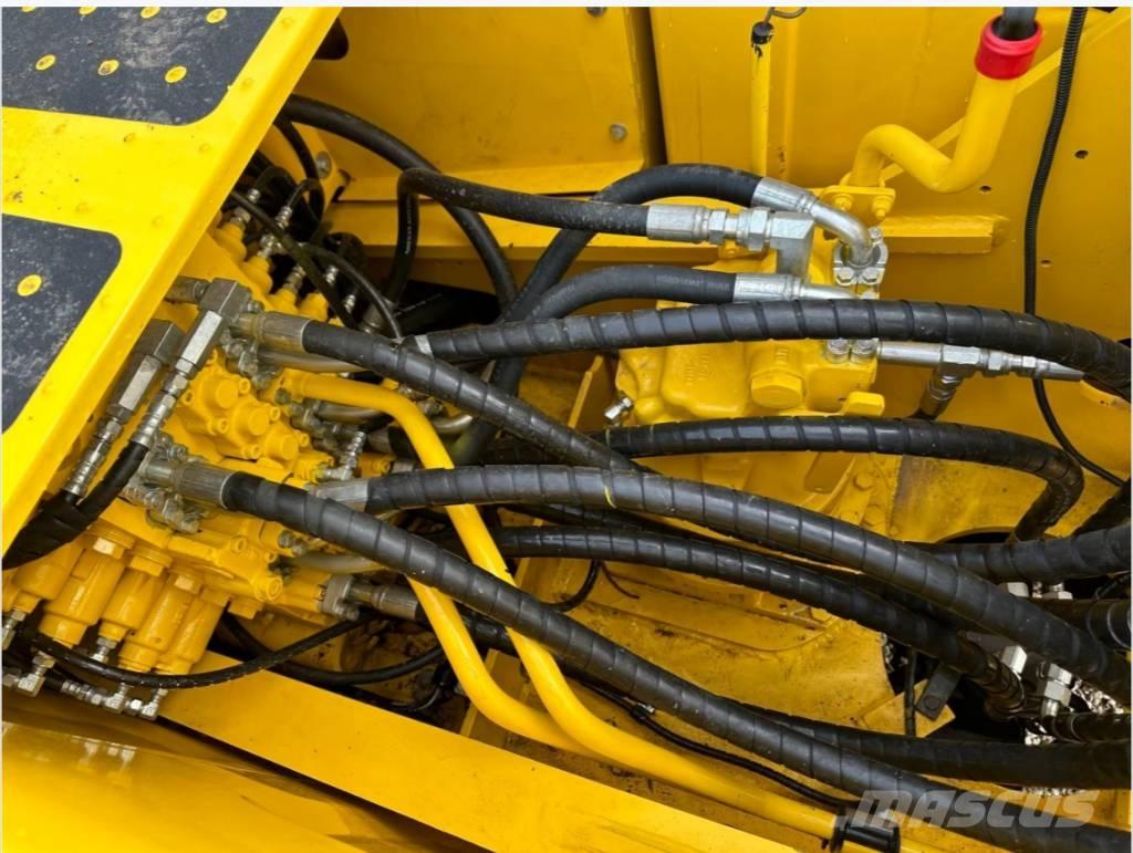 Komatsu 200 Excavadoras de cadenas