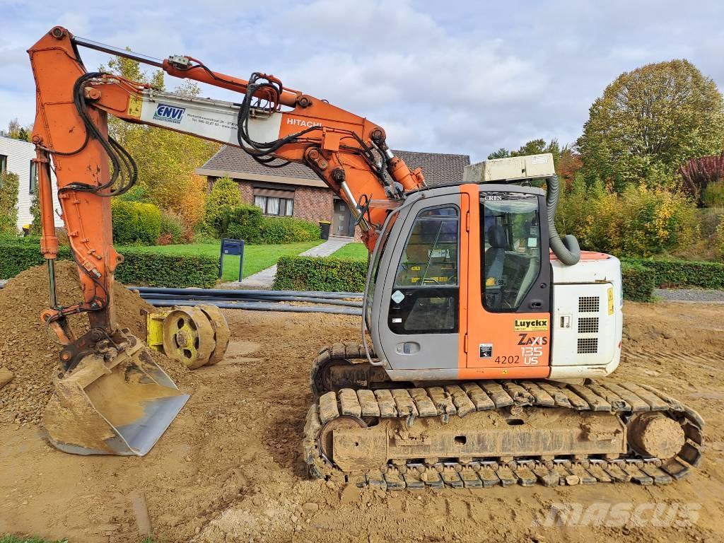 Hitachi ZX135US Excavadoras de cadenas