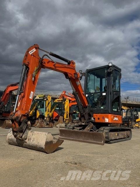Hitachi ZX 26 U-6 CR Mini excavadoras < 7t