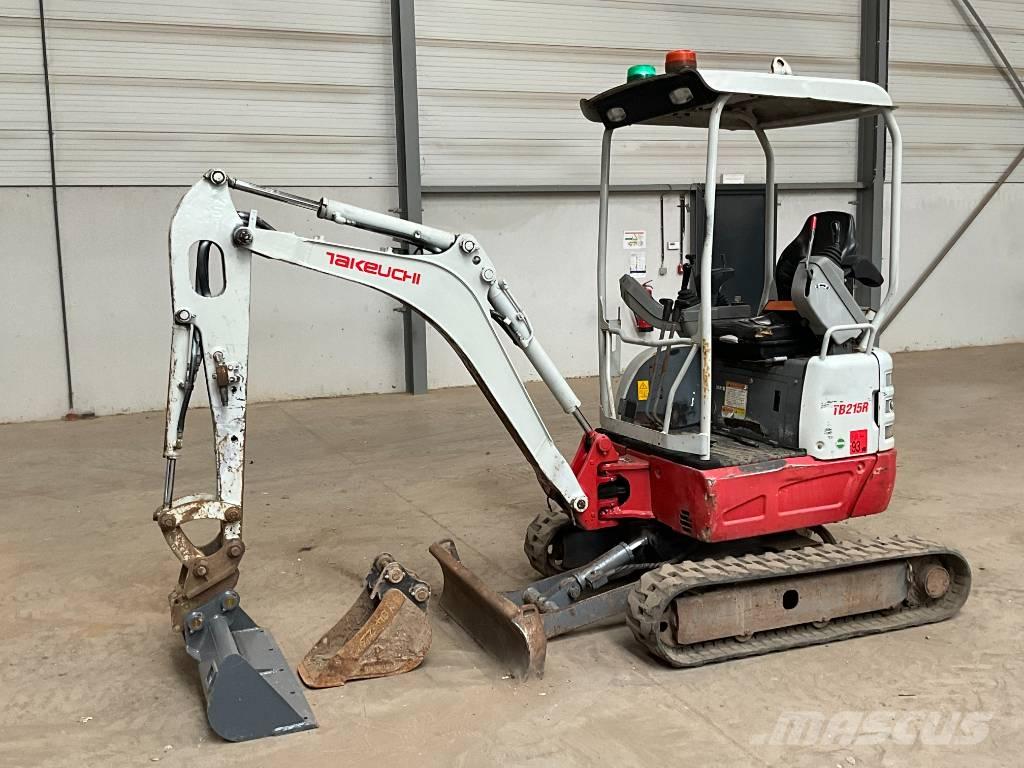 Takeuchi TB 215 R Mini excavadoras < 7t