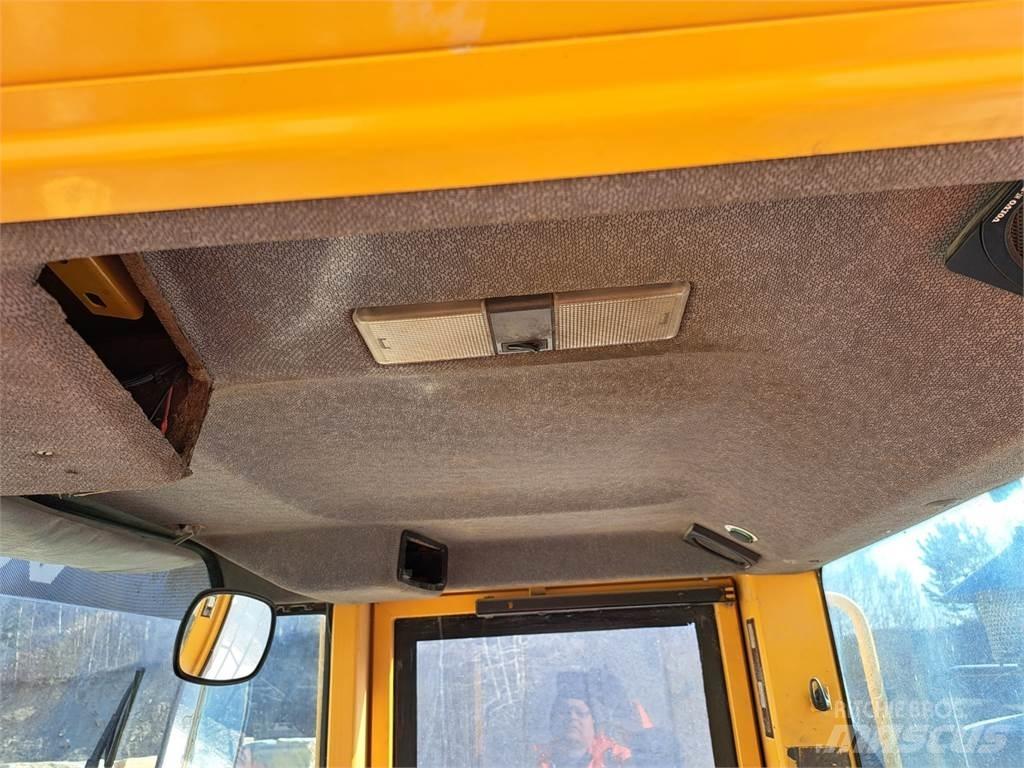 Volvo L180D Construcción - Otros