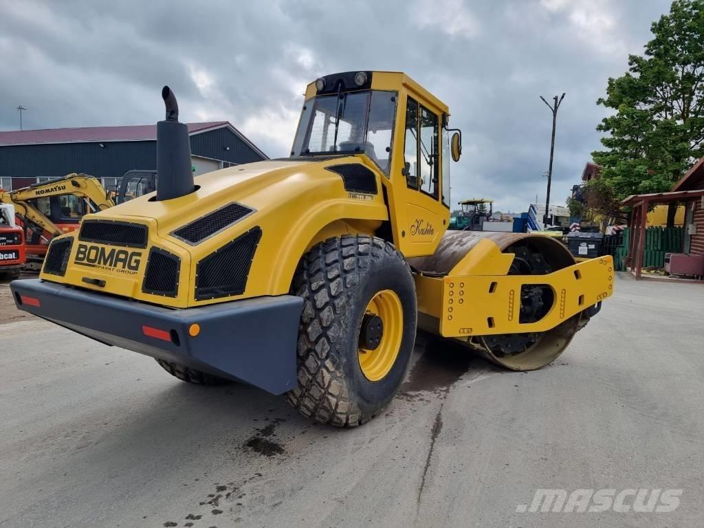 Bomag BW 213 D H-4 Rodillos de un solo tambor
