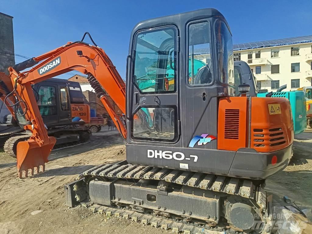 Doosan DH60-7 Mini excavadoras < 7t