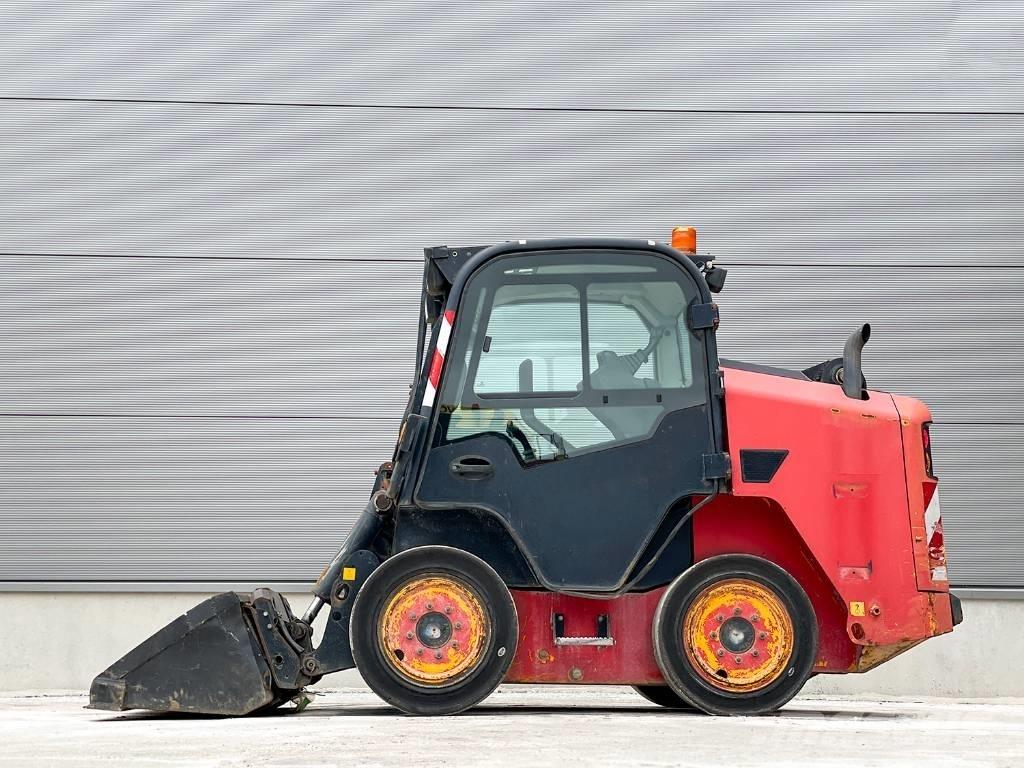 JCB R260 Minicargadoras