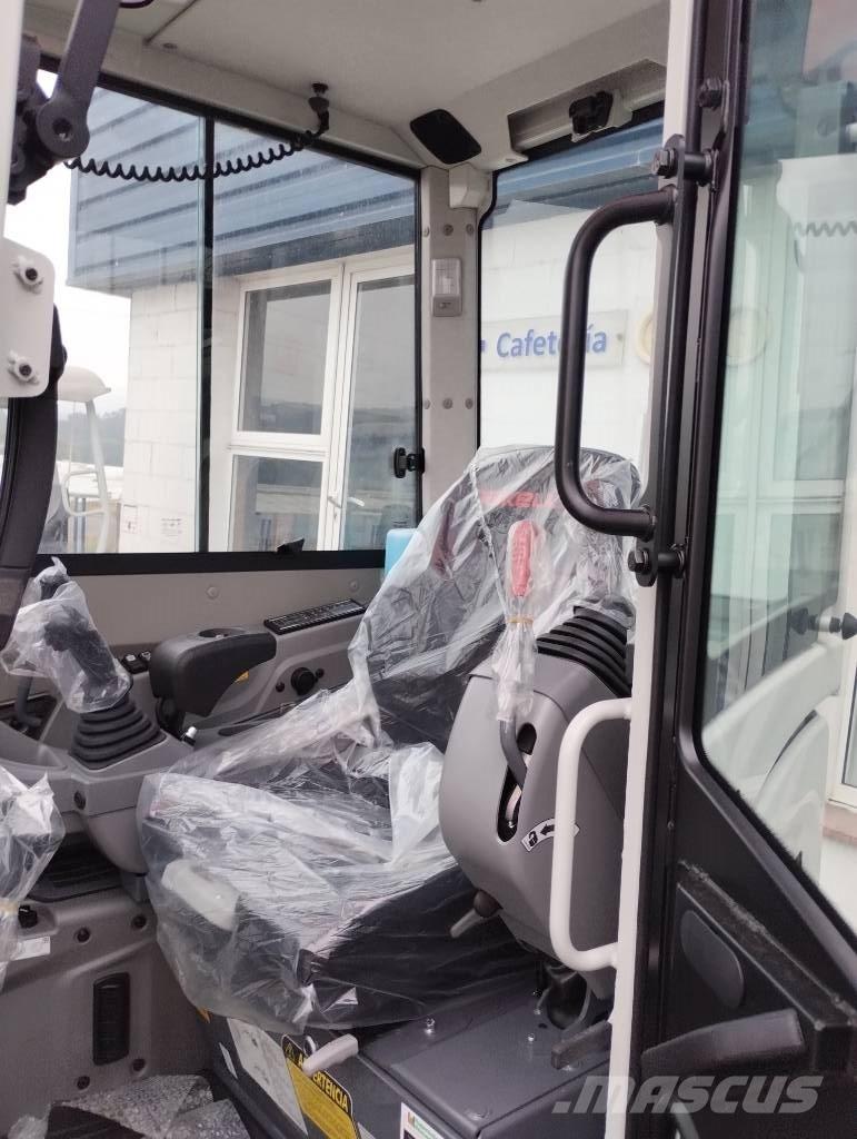 Takeuchi TB 325 R Mini excavadoras < 7t