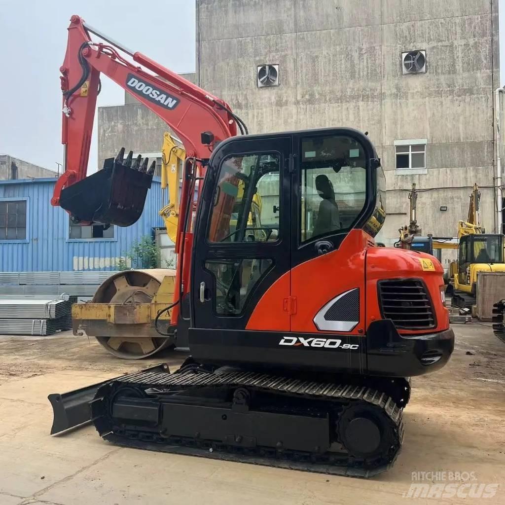 Doosan DX 60-9C Mini excavadoras < 7t