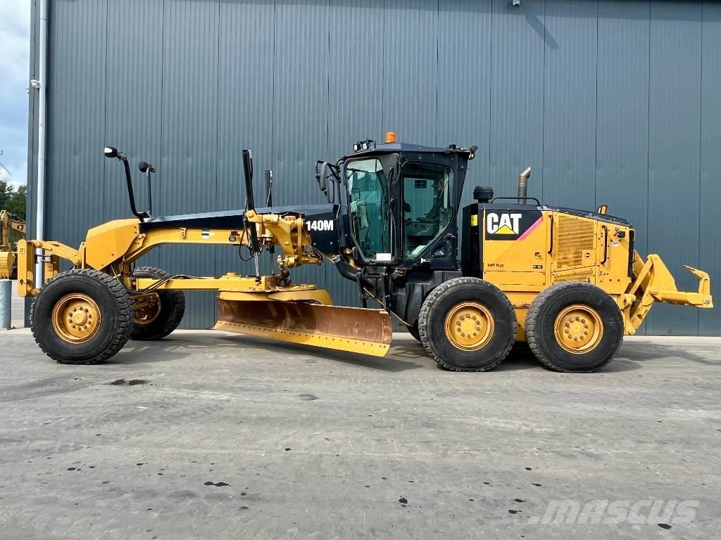 CAT 140M Motoniveladoras