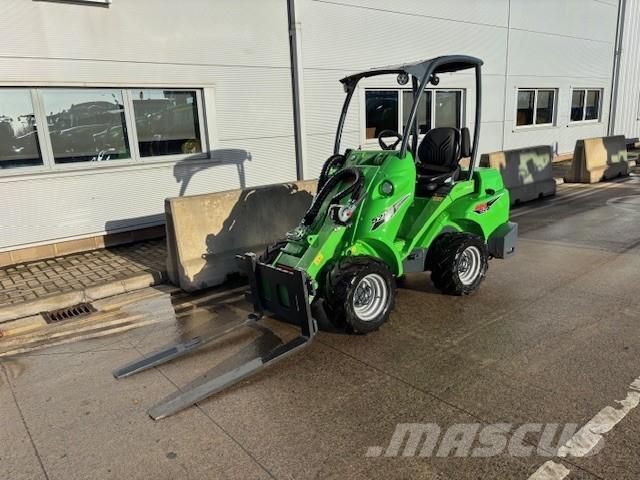 Avant 528 Carretillas telescópicas