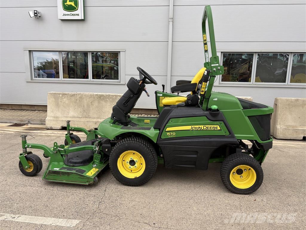John Deere 1570 Tractores corta-césped
