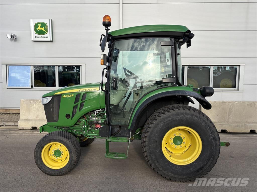 John Deere 4052R Tractores compactos
