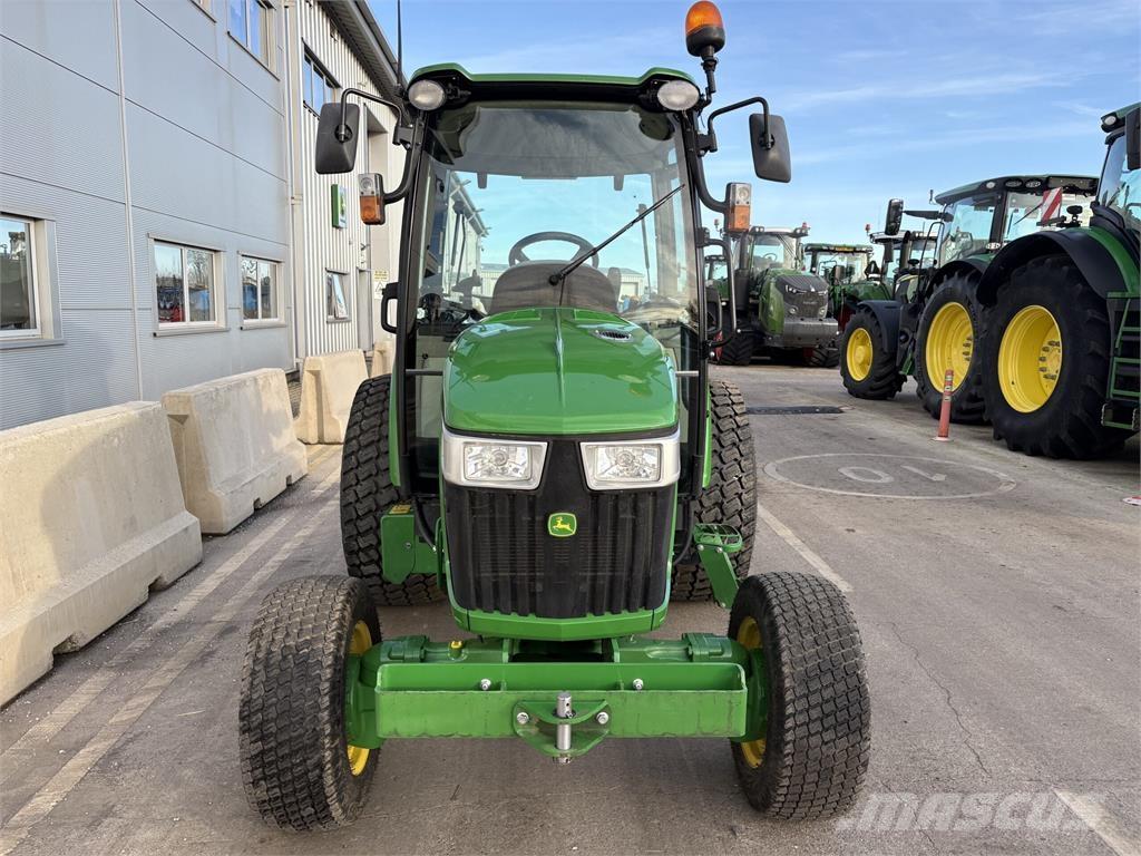 John Deere 4066R Tractores compactos