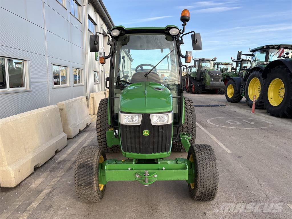 John Deere 4066R Tractores compactos