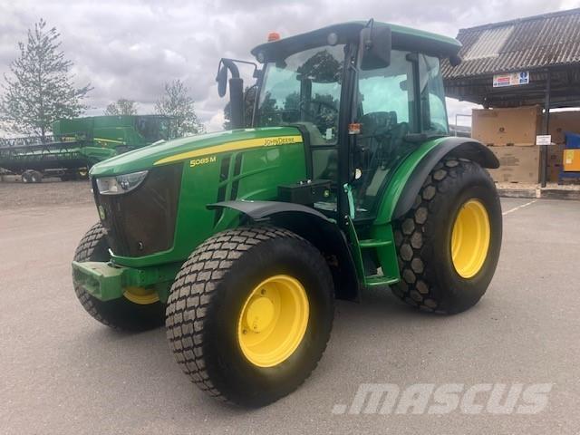 John Deere 5085M Tractores