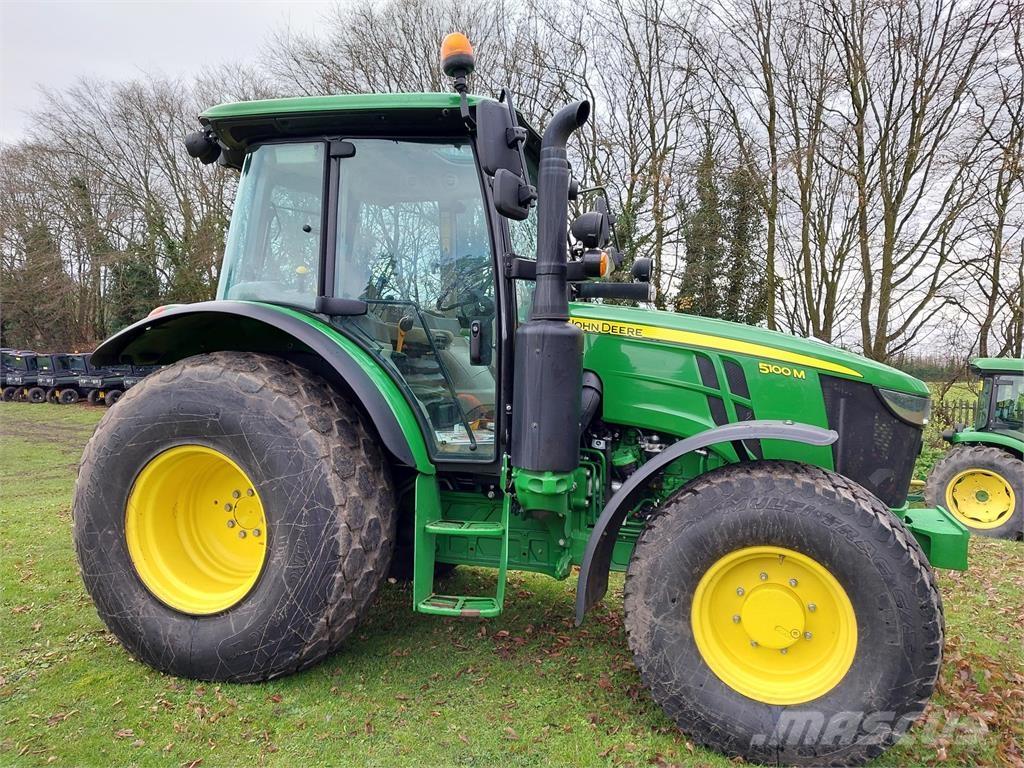 John Deere 5100M Tractores