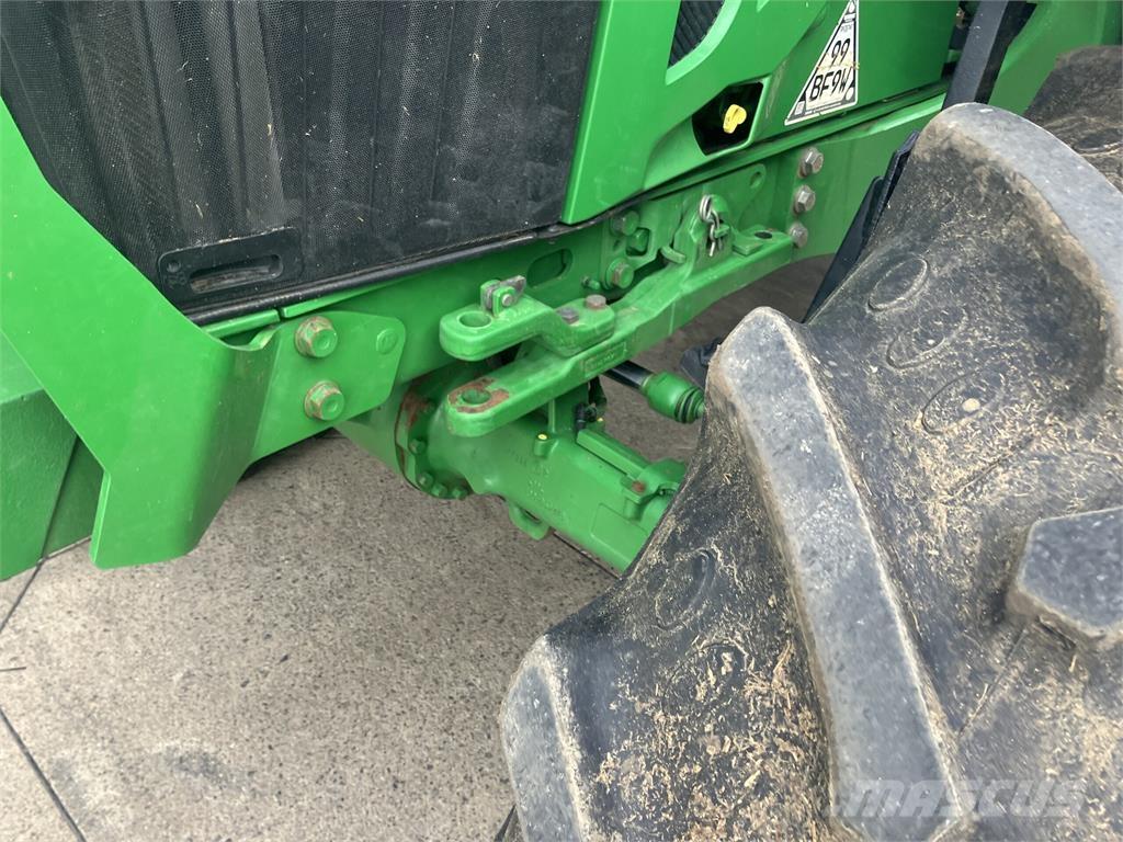 John Deere 6100M Tractores