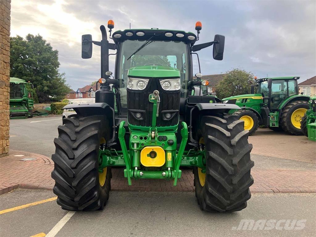 John Deere 6215R Tractores