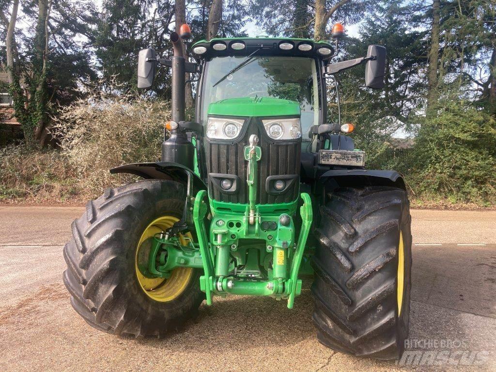 John Deere 6215R Tractores